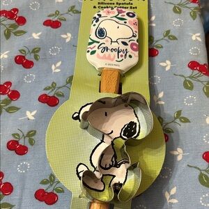 Snoopy Silicone Spatula and Cookie Cutter Set